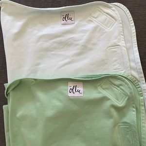 The Ollie World Swaddle bundle
